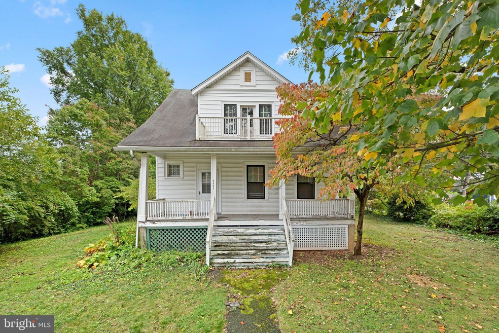 9403 Warren St, Silver Spring, MD 20910 - photo 1