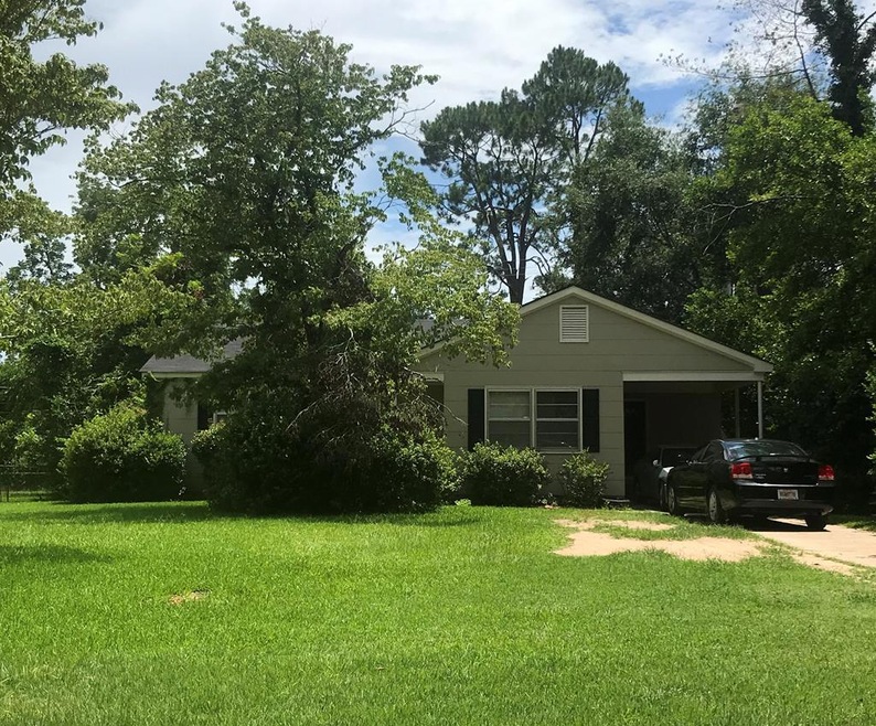 1808 W Broad Ave, Albany, GA 31707 - photo 1