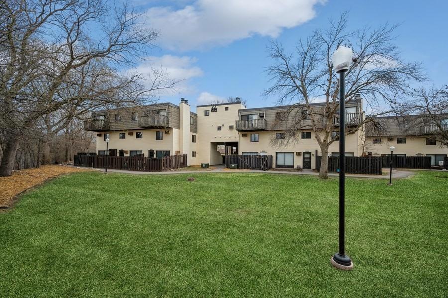 7436 72nd Ln N unit 16, Brooklyn Park, MN 55428 - photo 1