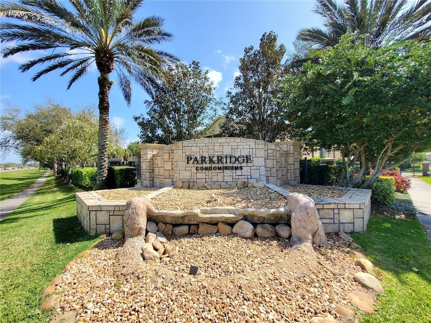 3468 Parkridge Cir unit 33201, Sarasota, FL 34243 - photo 1