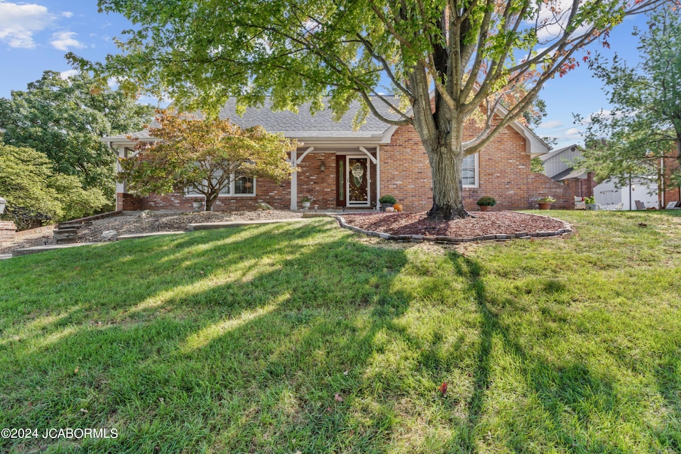 1817 Tanner Bridge Rd, Jefferson City, M
