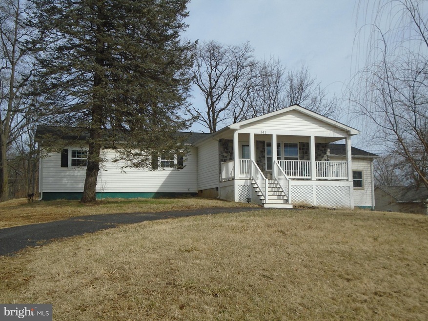 141 Grosbeak Dr, Shepherdstown, WV 25443 - photo 1