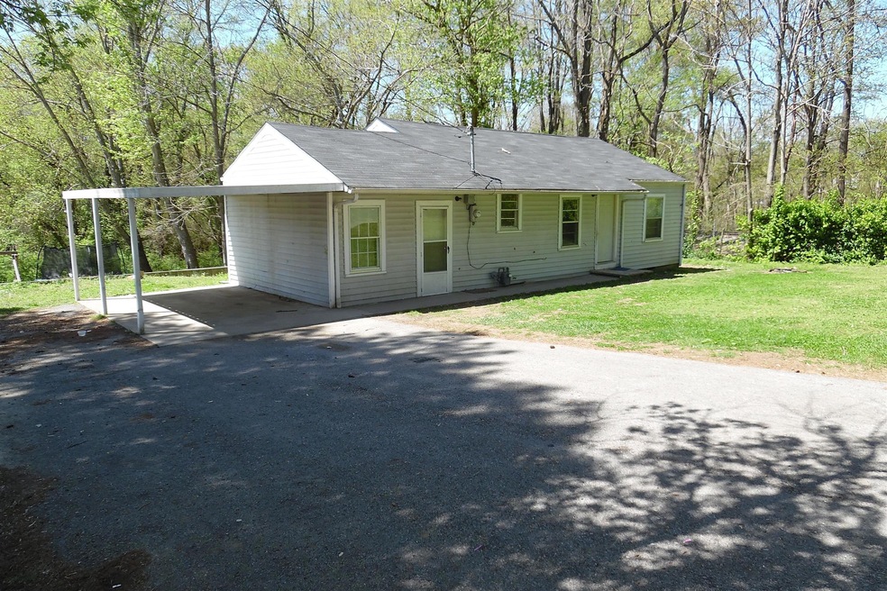 424 S Ramsey St, Manchester, TN 37355 - photo 1