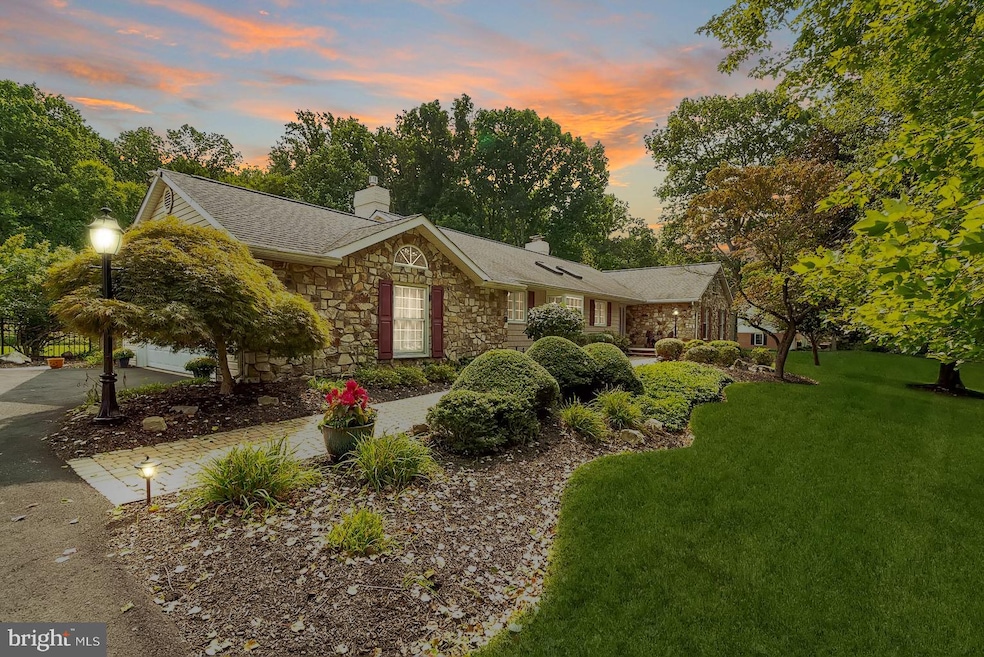 5774 S Deer Run Rd, Doylestown, PA 18902 - photo 1