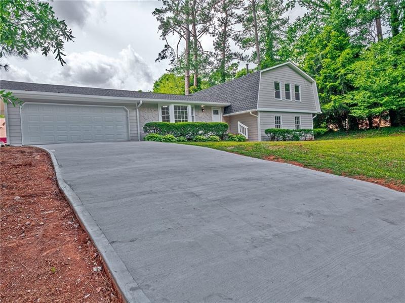 4032 Stonemont Dr SW, Lilburn, GA 30047 - photo 1