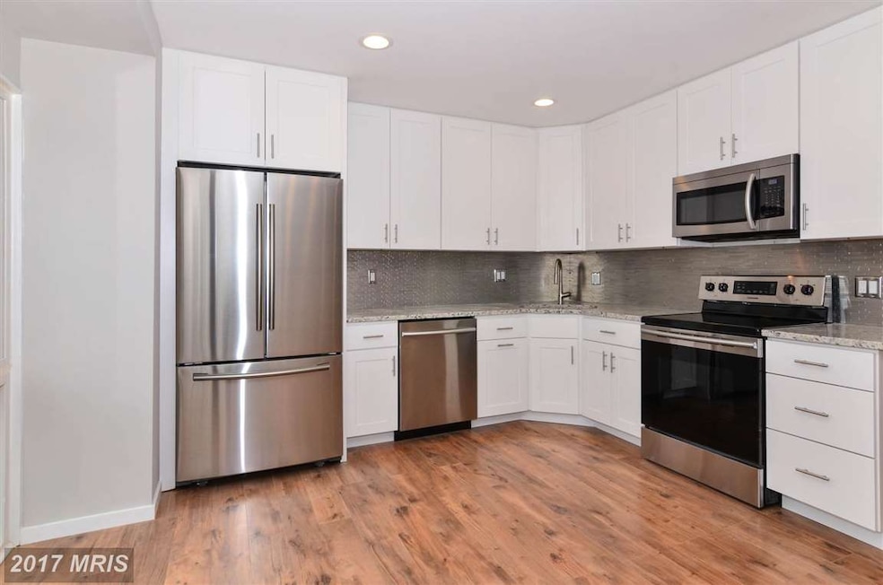 9862 Sweet Mint Dr, Vienna, VA 22181 - photo 1