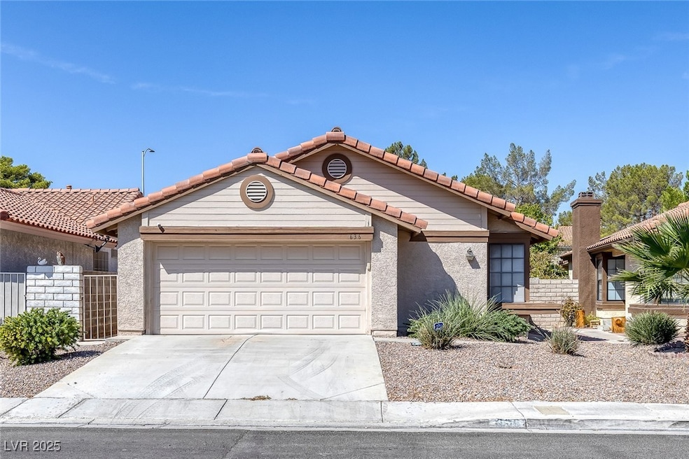 636 Whispering Palms Dr, Las Vegas, NV 89123 - photo 1