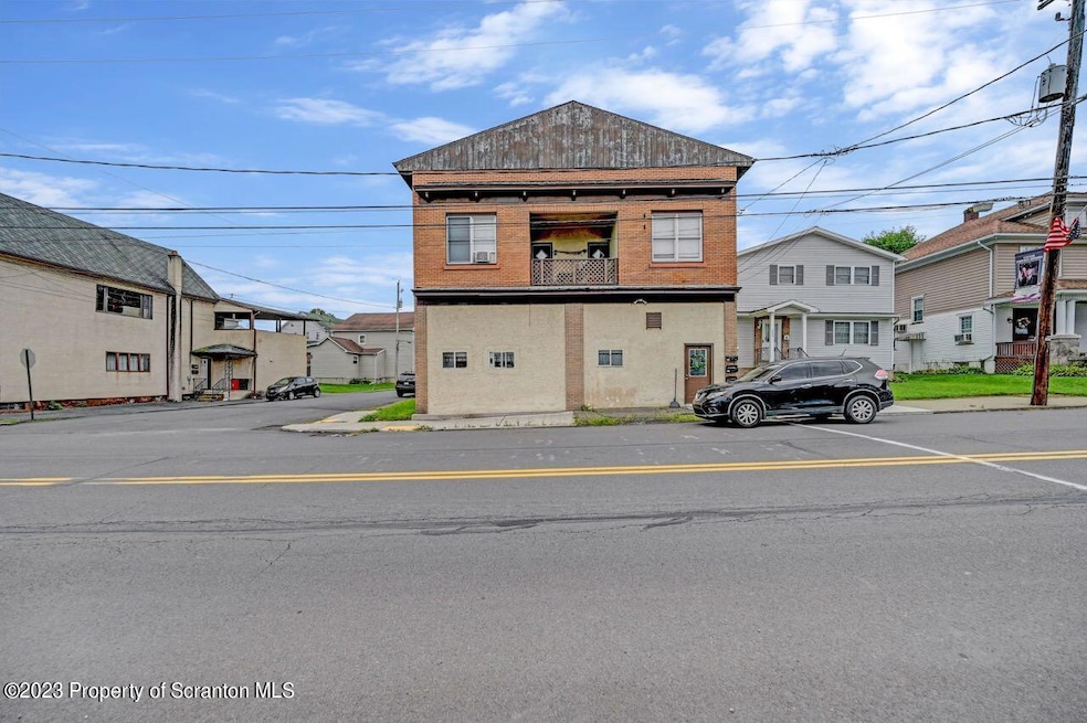 201 Union St, Taylor, PA 18517 - photo 1