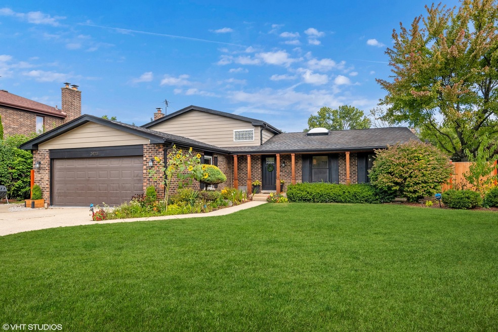 3928 Lizette Ln, Glenview, IL 60026 - photo 1