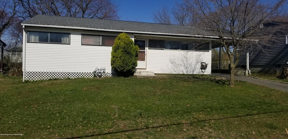 9 Columbia Exterior