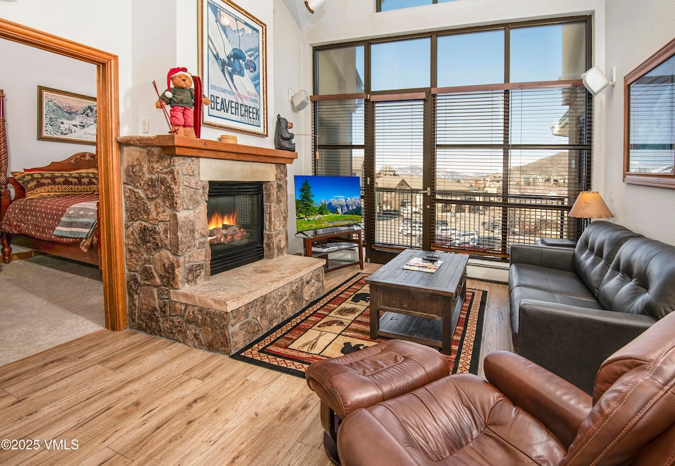 Chapel-Sqr-328-MLS_04