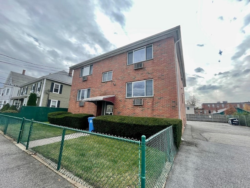 15 Clinton St unit 5, Waltham, MA 02453 - photo 1