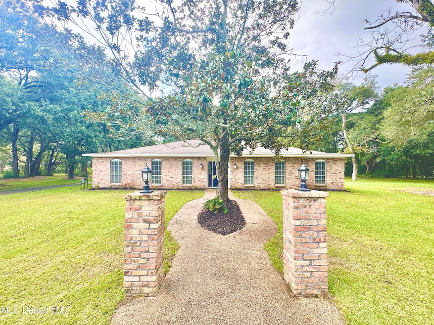 6001 Wooded Acres Rd, Vancleave, MS 39565 - photo 1