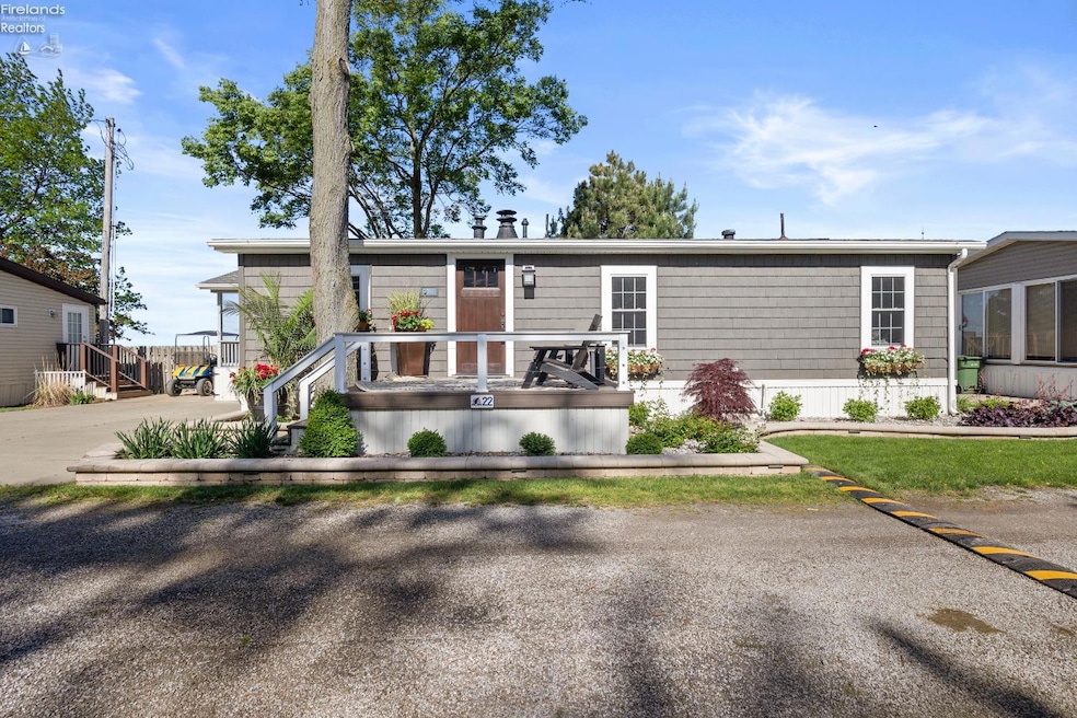 Sold $305,000