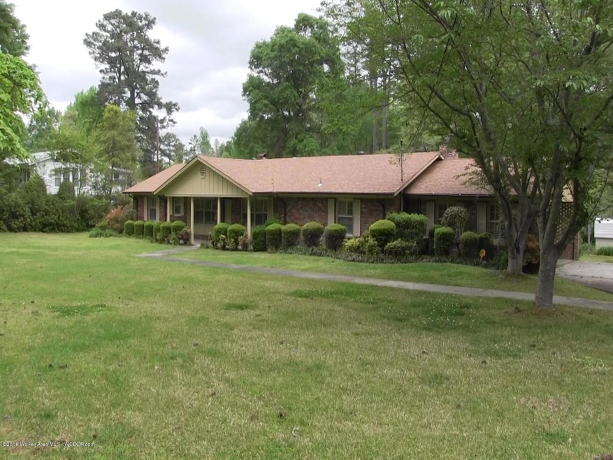 603 CRESCENT CIR