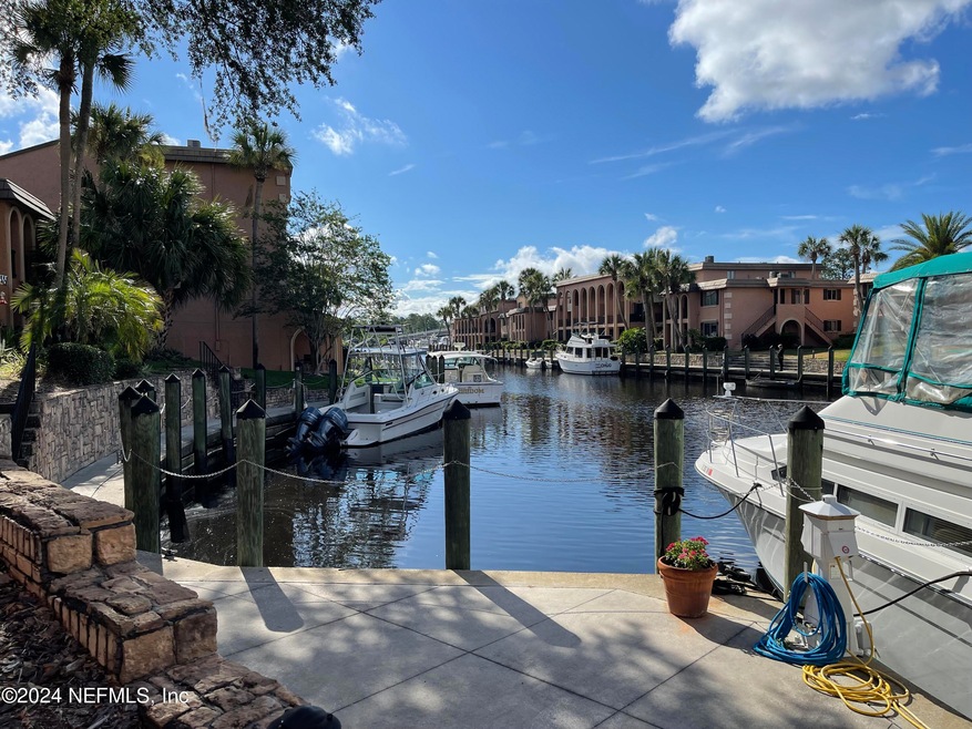 5375 Ortega Farms Blvd unit 408, Jacksonville, FL 32210 - photo 1