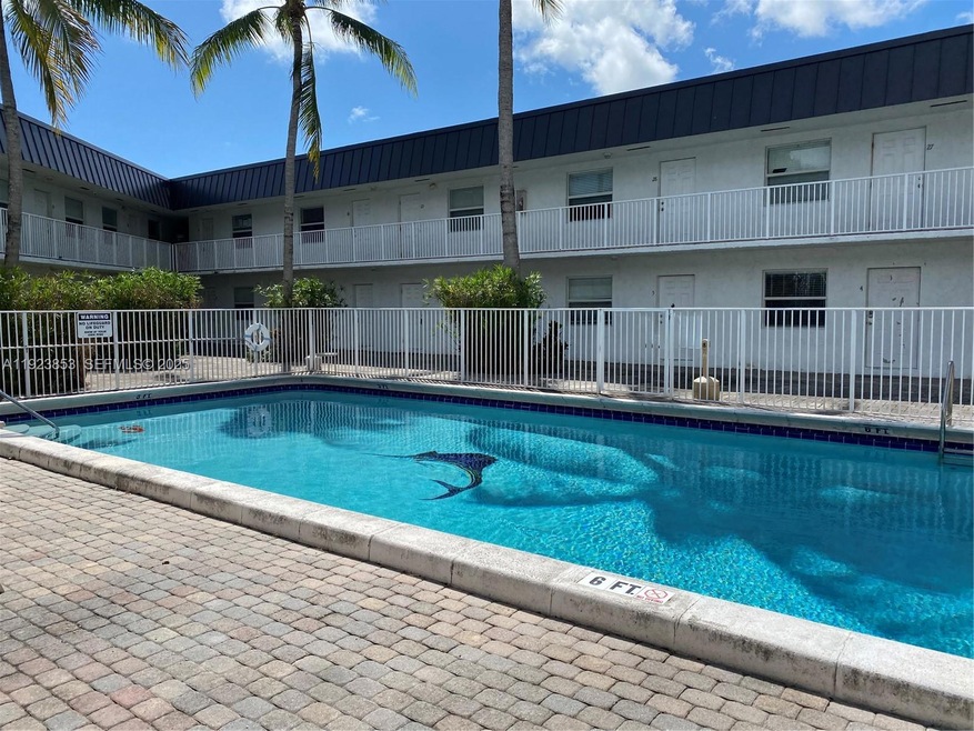 1470 N Dixie Hwy unit 42, Fort Lauderdale, FL 33304 - photo 1