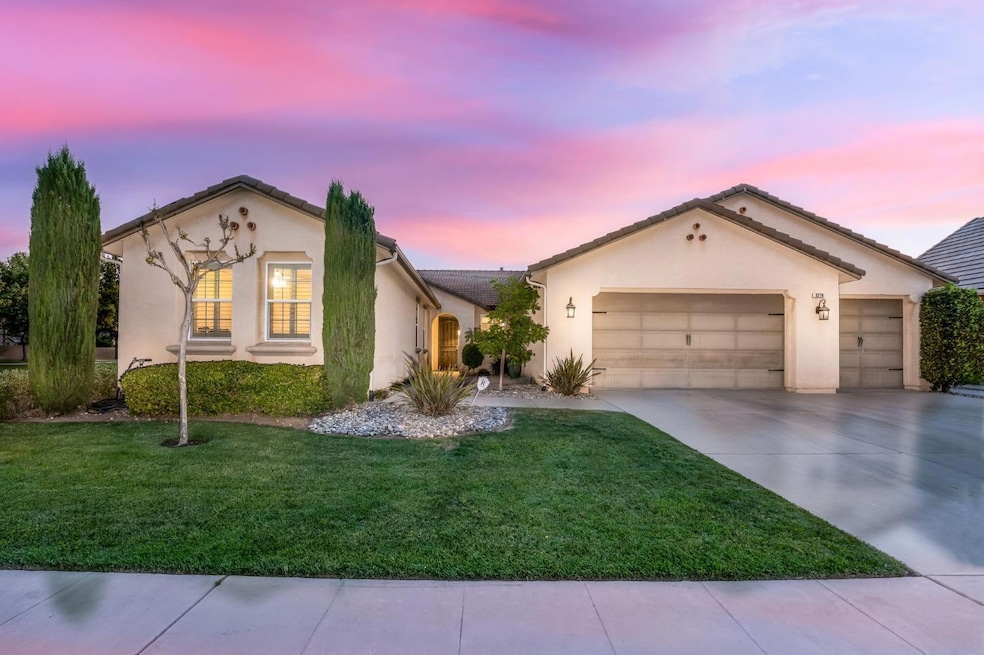 3276 Blackwood Ave, Clovis, CA 93619 - photo 1