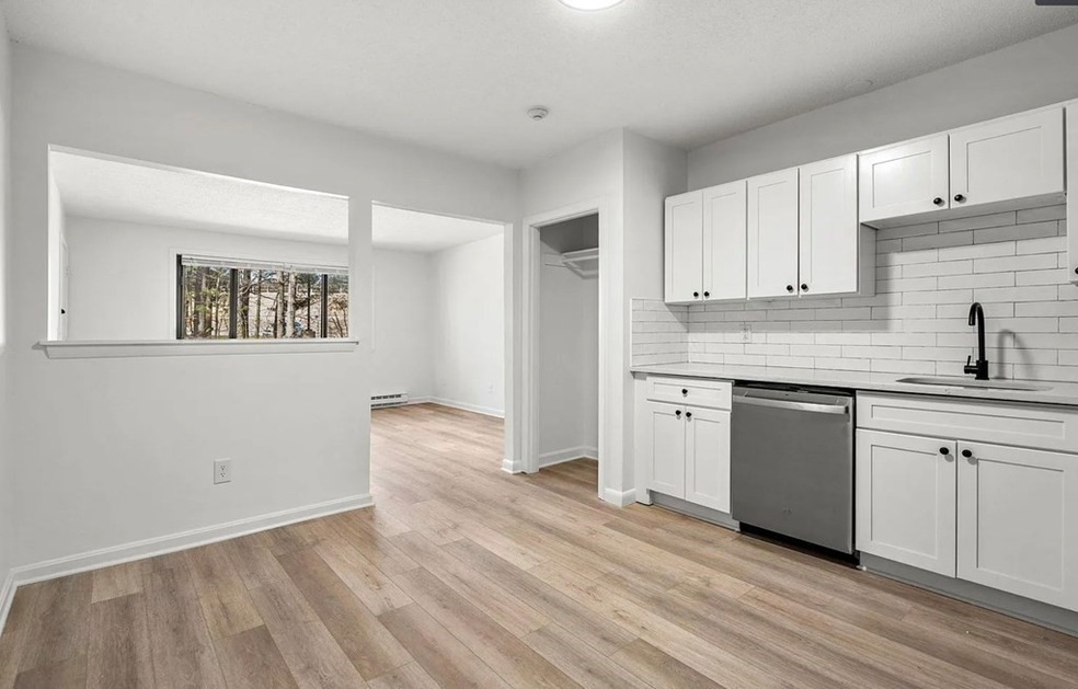 14 Pierce St unit 7, Foxboro, MA 02035 - photo 1