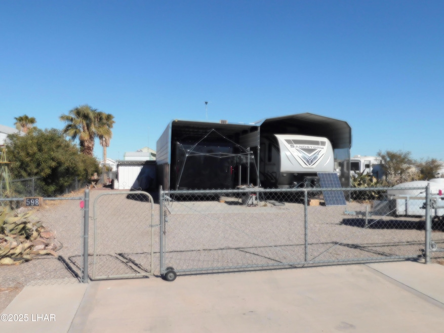 598 W Emerald Dr, Quartzsite, AZ 85346 - photo 1