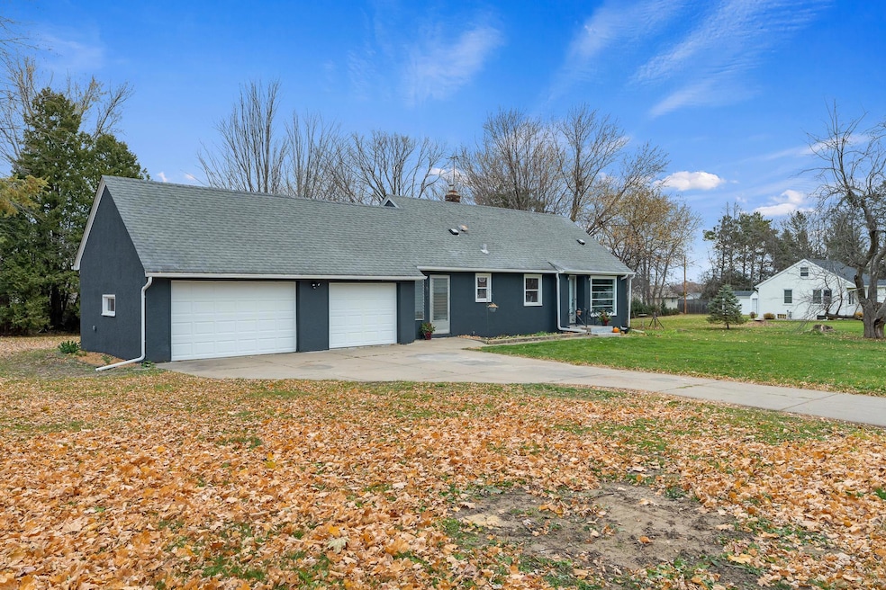 7650 Stillwater Way N, Saint Paul, MN 55128 - photo 1