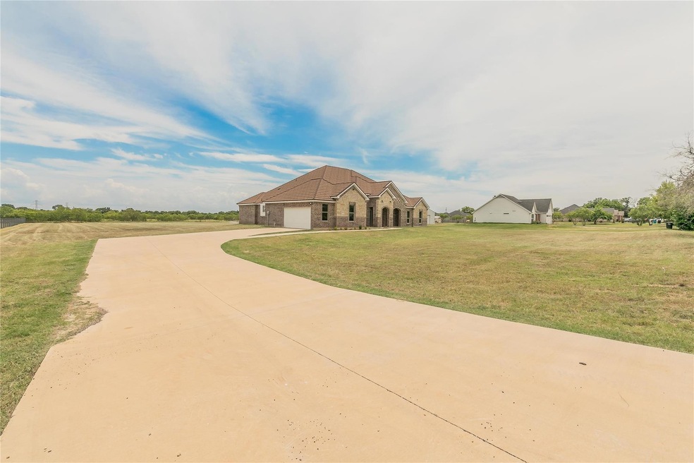 1230 Boone St, Cleburne, TX 76031 - photo 1