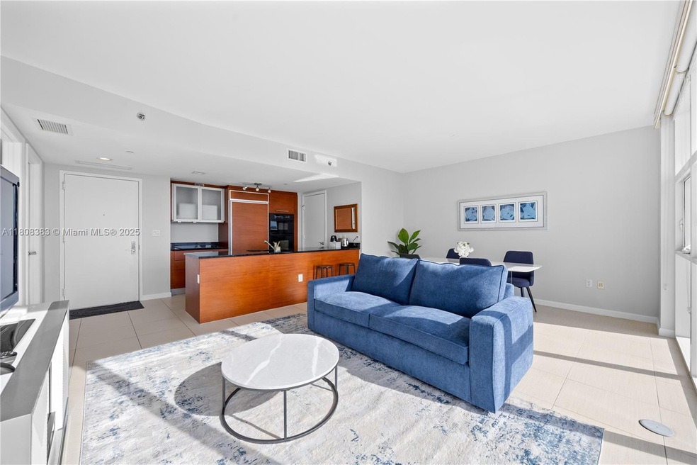 The Beach Club unit 1807, Hallandale Beach, FL 33009 - photo 1