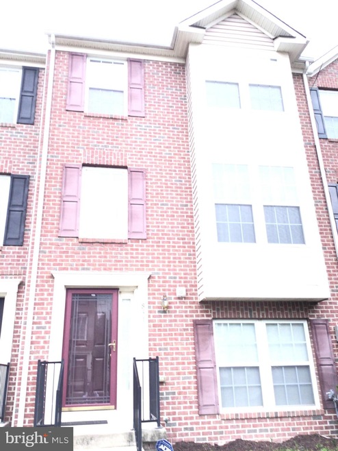 834 Lowe Rd, Middle River, MD 21220 - photo 1