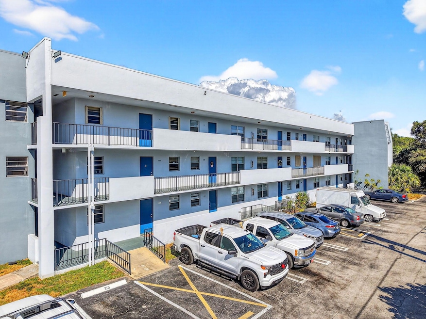 1630 Embassy Dr unit 207, West Palm Beach, FL 33401 - photo 1