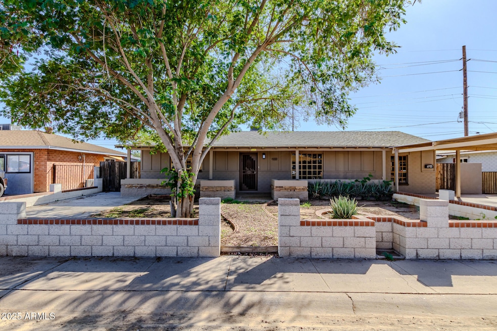 4733 W Crittenden Ln, Phoenix, AZ 85031 - photo 1