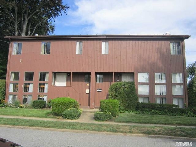 56 Orchard Beach Blvd unit Right, Port Washington, NY 11050 - photo 1