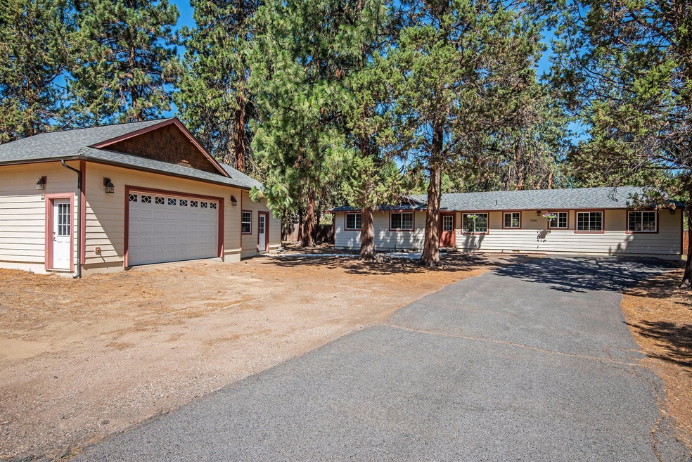 60861 Windsor Dr, Bend, OR 97702 - photo 1