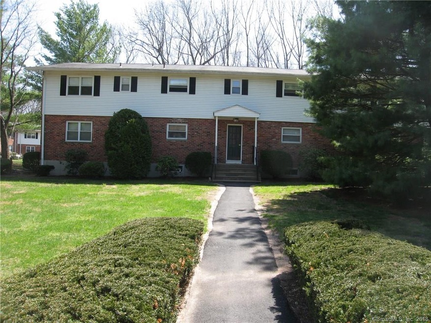 486 Oak Ave unit 51, Cheshire, CT 06410 - photo 1