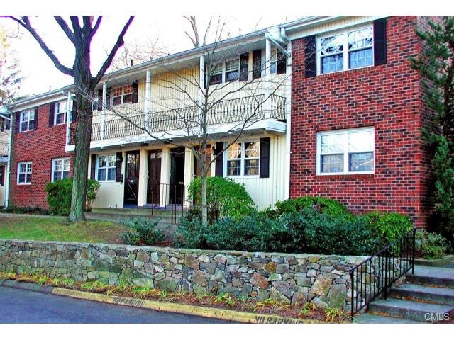 245 Unquowa Rd unit 20, Fairfield, CT 06824 - photo 1