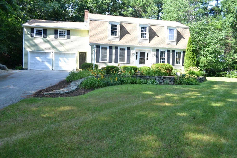 9 Thurlow St, Georgetown, MA 01833 - photo 1