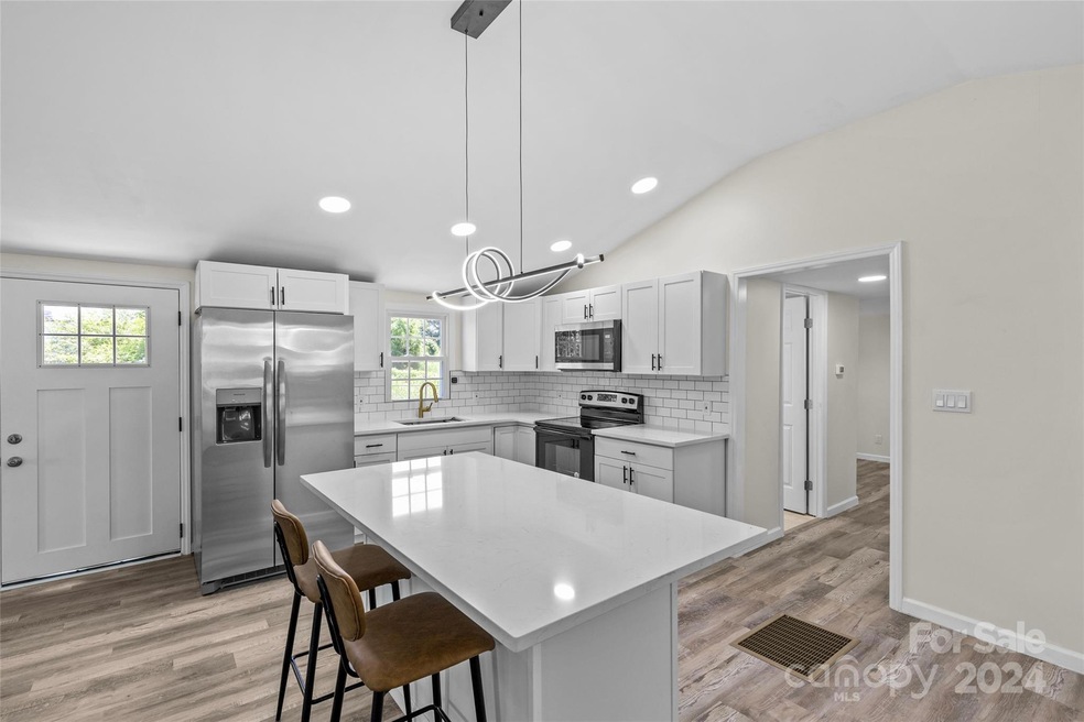 204 Hoyle Cir, Gastonia, NC 28052 - photo 1