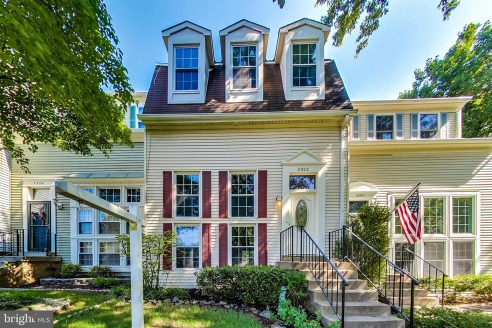 3302 Buckeye Ln, Fairfax, VA 22033 - photo 1