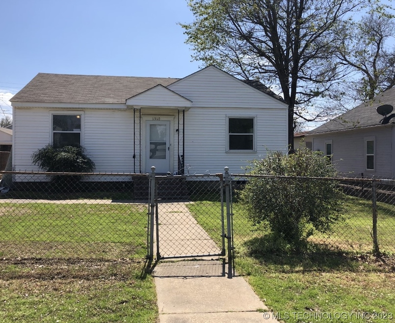 1310 E Thompson Ave, Sapulpa, OK 74066 - photo 1