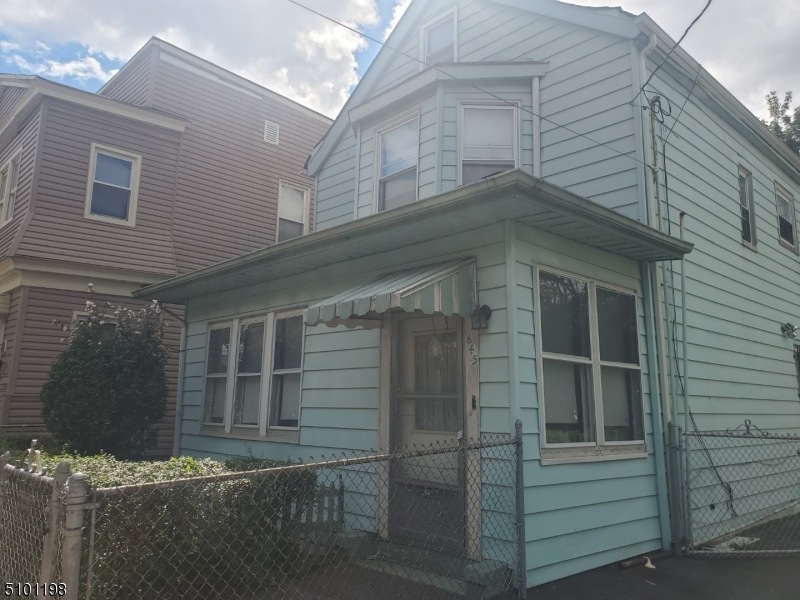 643 S 20th St unit 645, Newark, NJ 07103 - photo 1