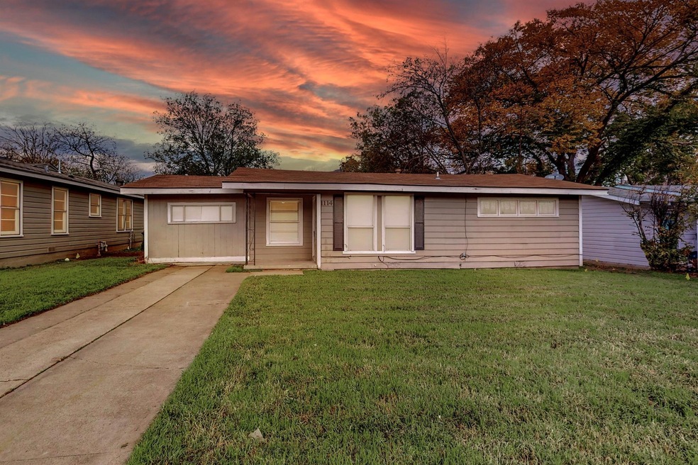 1114 Poindexter Ave, Cleburne, TX 76033 - photo 1