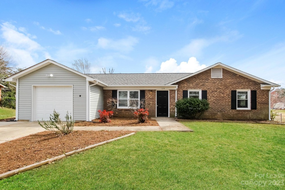 129 Redwood Ln, Statesville, NC 28625 - photo 1