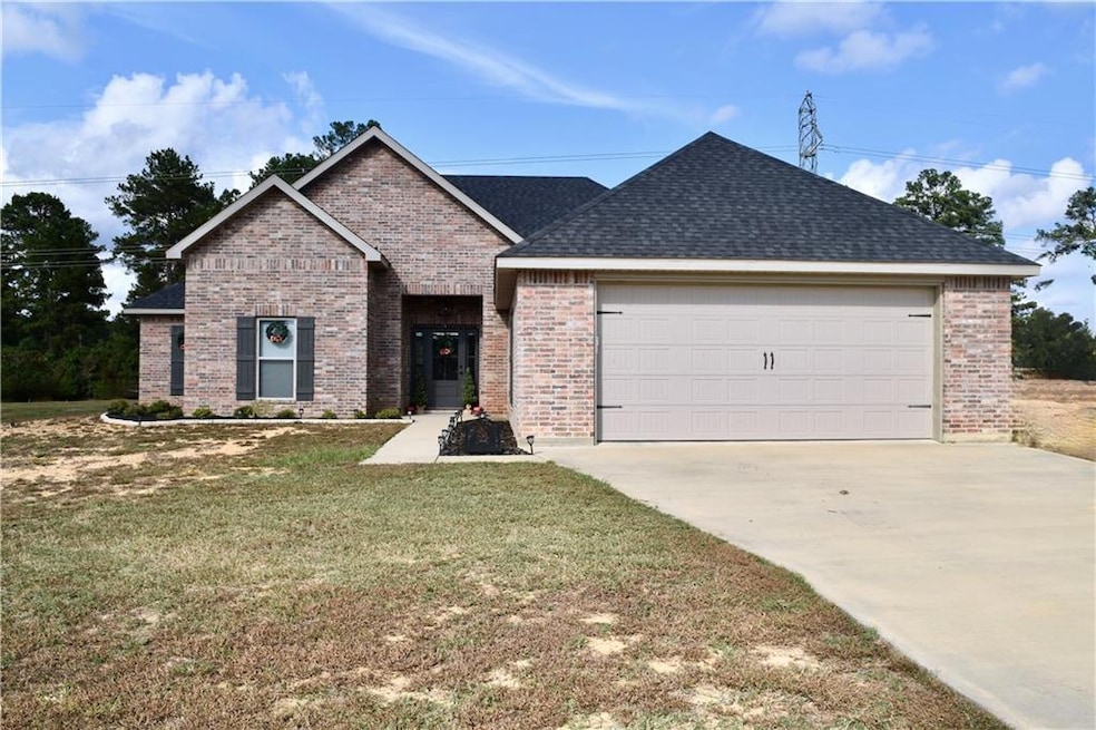 507 Sophie Ln, Dry Prong, LA 71423 - photo 1