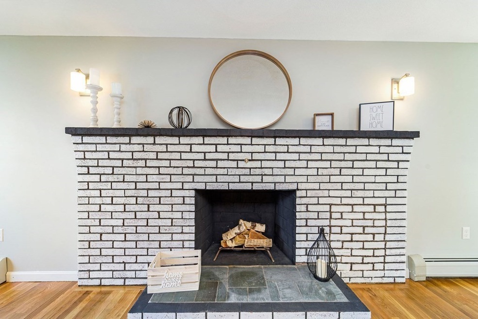 27 Richard St, Taunton, MA 02780 - photo 1