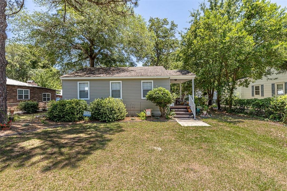 406 Ashantilly Ave, Saint Simons Island, GA 31522 - photo 1