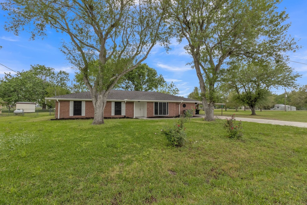 14211 W Valka St, Needville, TX 77461 - photo 1