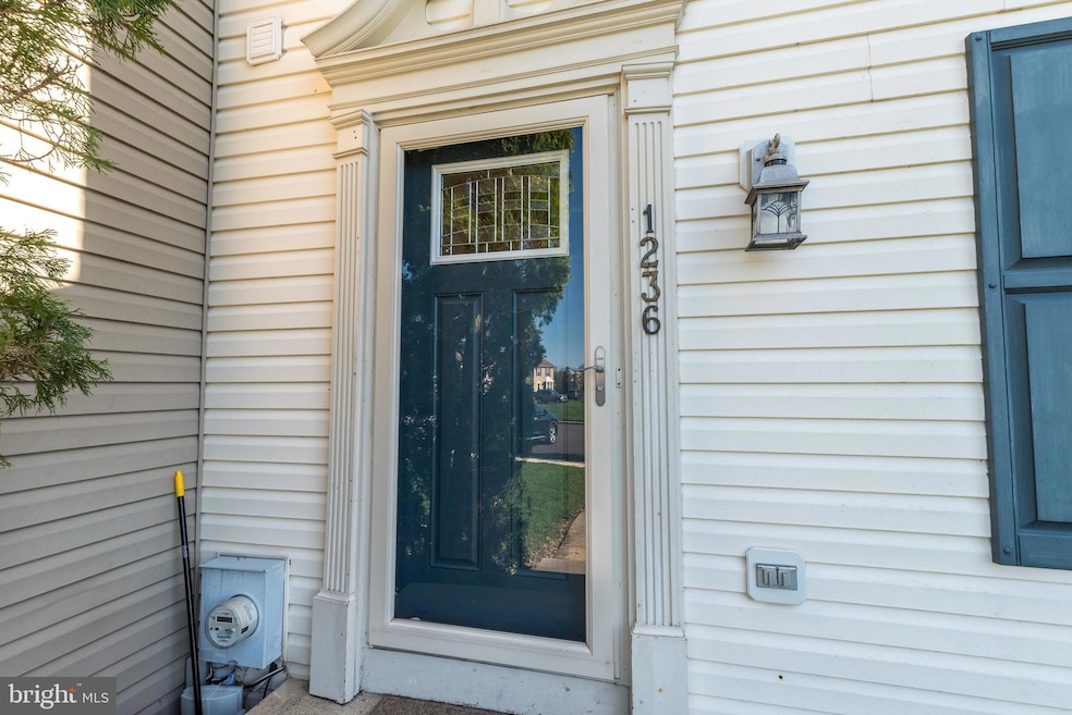 1236 Hunter Ln, Perkiomenville, PA 18074 - photo 1