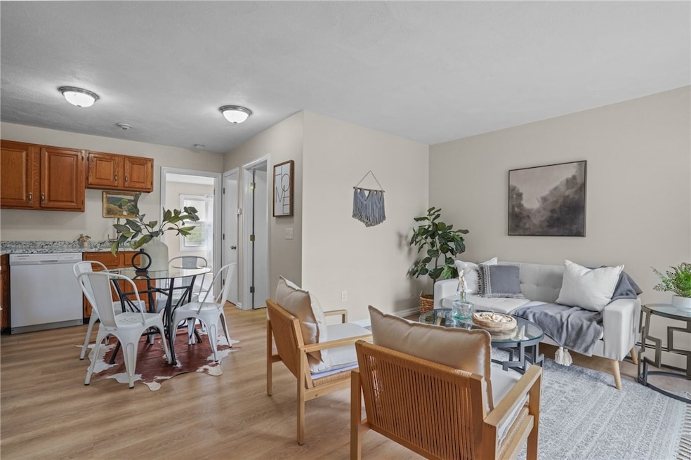 10 East St Unit 207