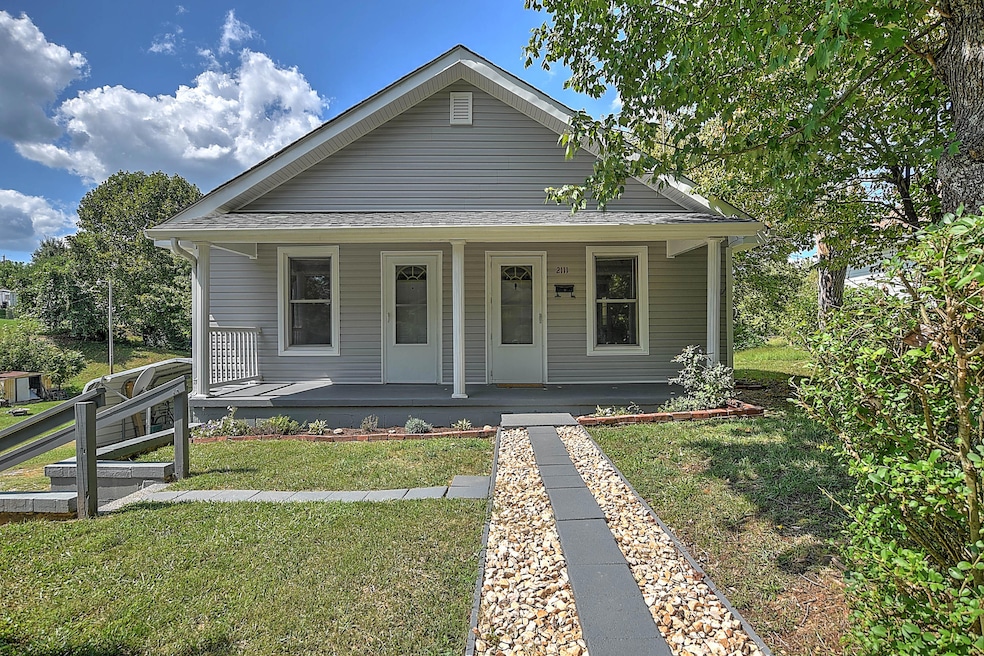 2111 E Watauga Ave, Johnson City, TN 37601 - photo 1