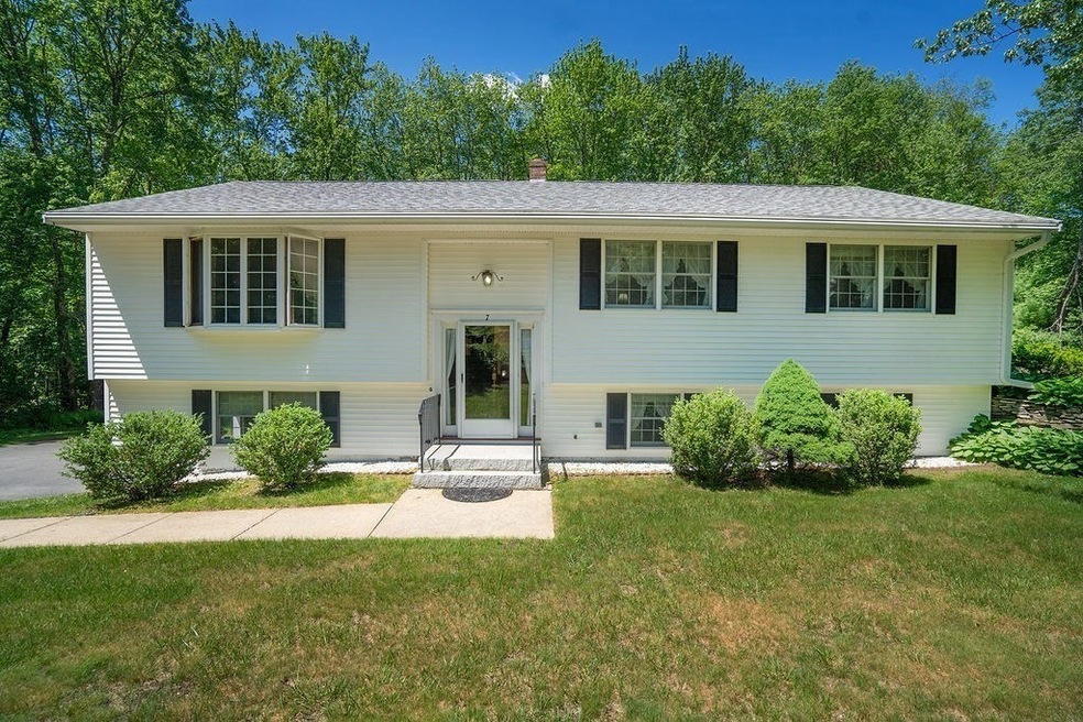 7 Heath Rd, Merrimac, MA 01860 - photo 1