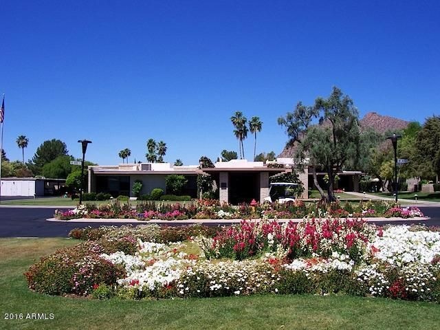 scottsdale-house-clubhouse-1